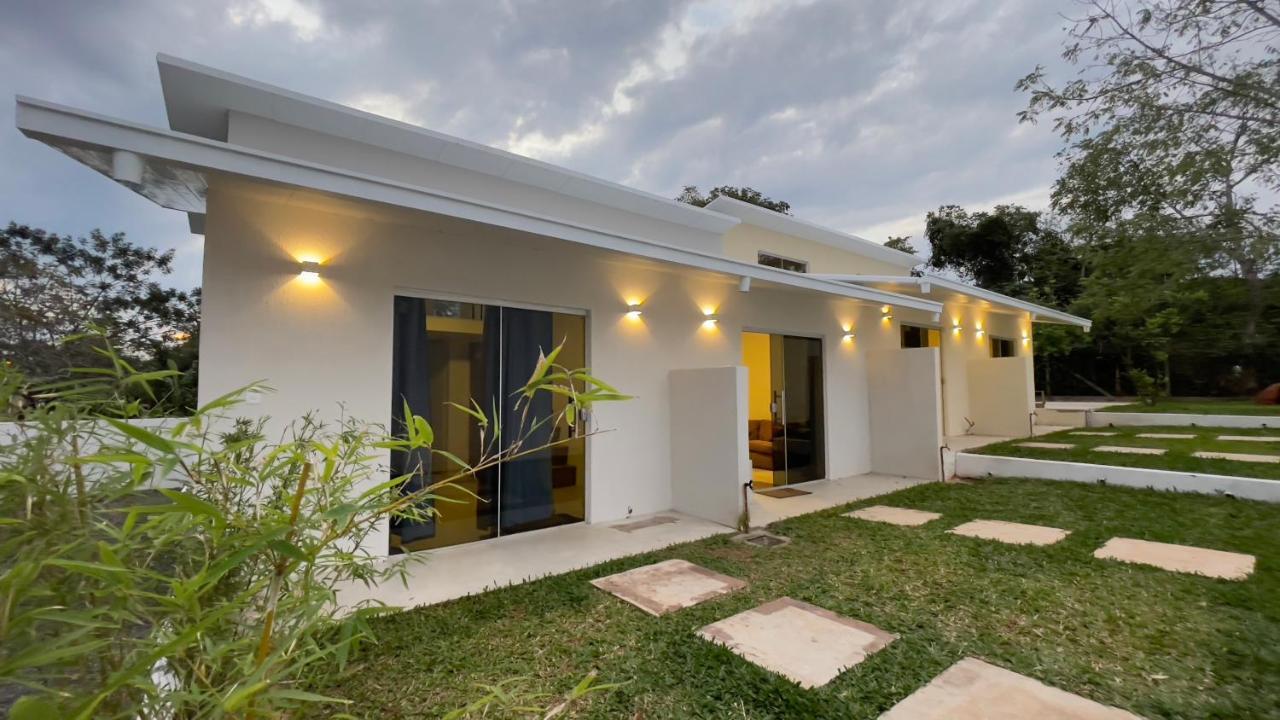 Tiny Houses En Asuncion. Zona Aeropuerto-Rakiura ルケ エクステリア 写真